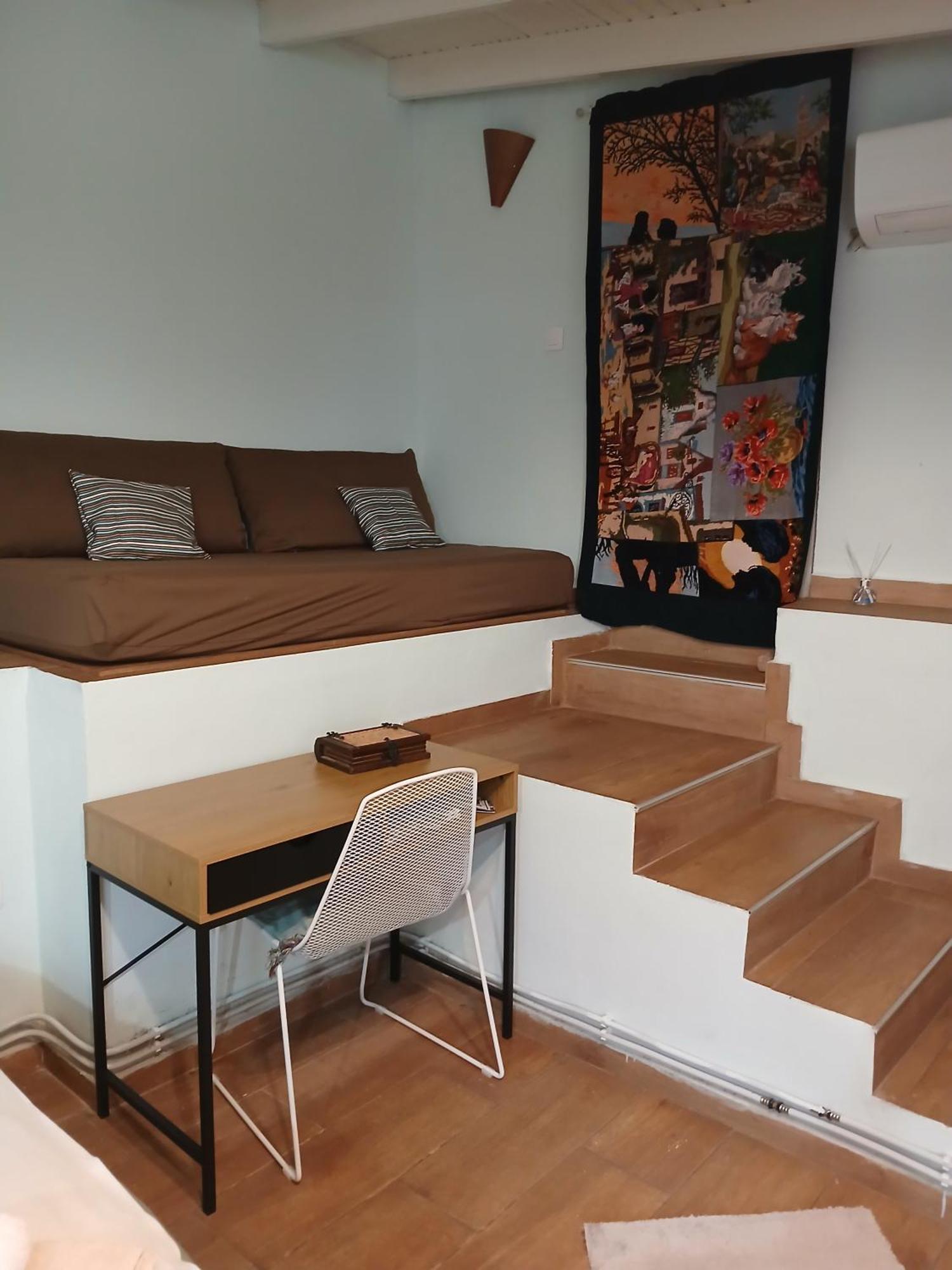 Petra Apartment *